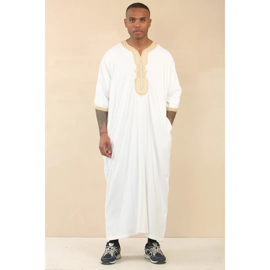 HM62_thobe_White-Gold_52, HM62_thobe_White-Gold_54, HM62_thobe_White-Gold_56, HM62_thobe_White-Gold_58, HM62_thobe_White-Gold_60, HM62_thobe_White-Gold_62