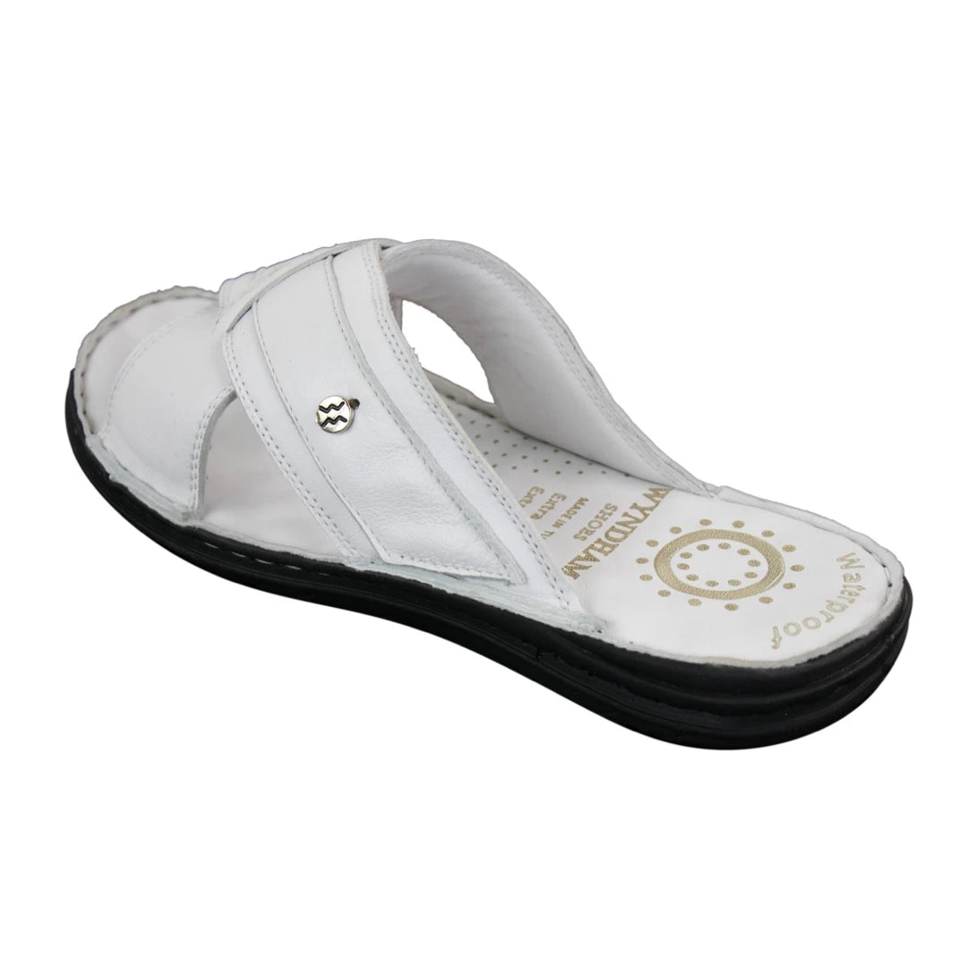 w02_flip-flops_white_10, w02_flip-flops_white_11, w02_flip-flops_white_6, w02_flip-flops_white_7, w02_flip-flops_white_8, w02_flip-flops_white_9