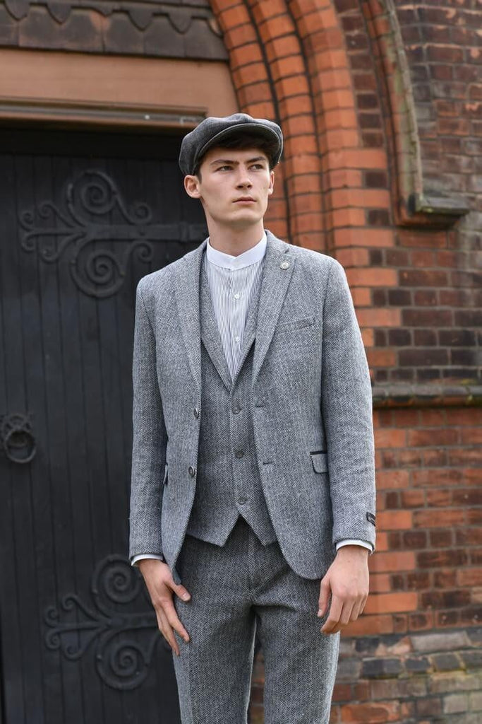 1920s 2025 tweed suit