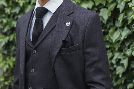 Why a Herringbone Suit is Perfect for Winter