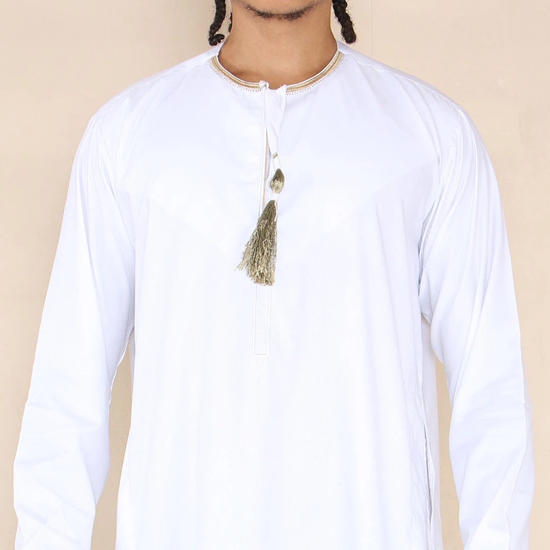 Dishdasha pour homme thobe de style emirati oman vêtement musulman jubba kaftan robe avec pampille