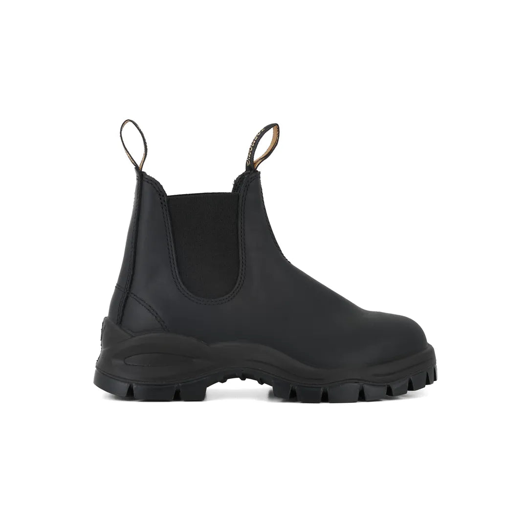 Bottines Chelsea Blundstone 2240 noires a enfiler a semelle crantee TruClothing