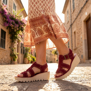 YUDD236FLY - Sandalias de cuña para mujer en ante rojo baya