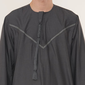 HM10 - Men's Emirati Omani Zipped Embroidery Thobe-TruClothing