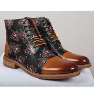 Adam - Botas Oxford de piel con estampado floral de calavera de hombre de color marrón - Justin Reess - 2