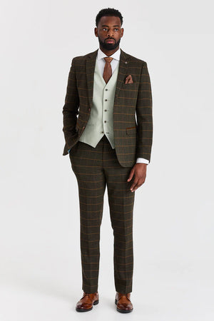 Traje de tweed verde a cuadros de Harris con chaleco color salvia de Belmont - Paul Andrew - 3
