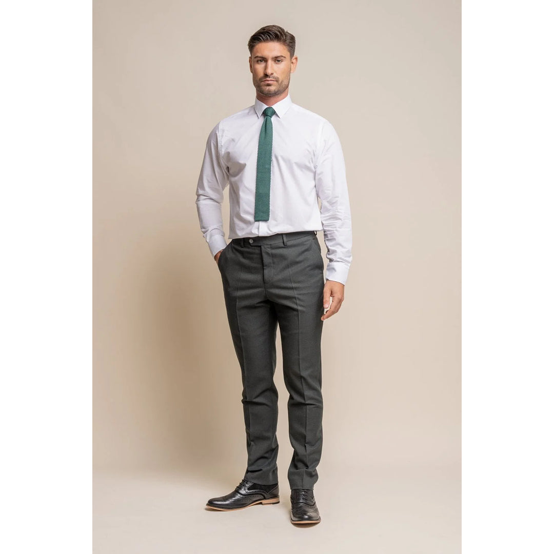 Furious - pantalones formales de oliva oscura de los hombres