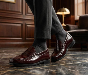 Joseph - Mocassini da uomo in pelle verniciata bordeaux - Justin Reess - 2