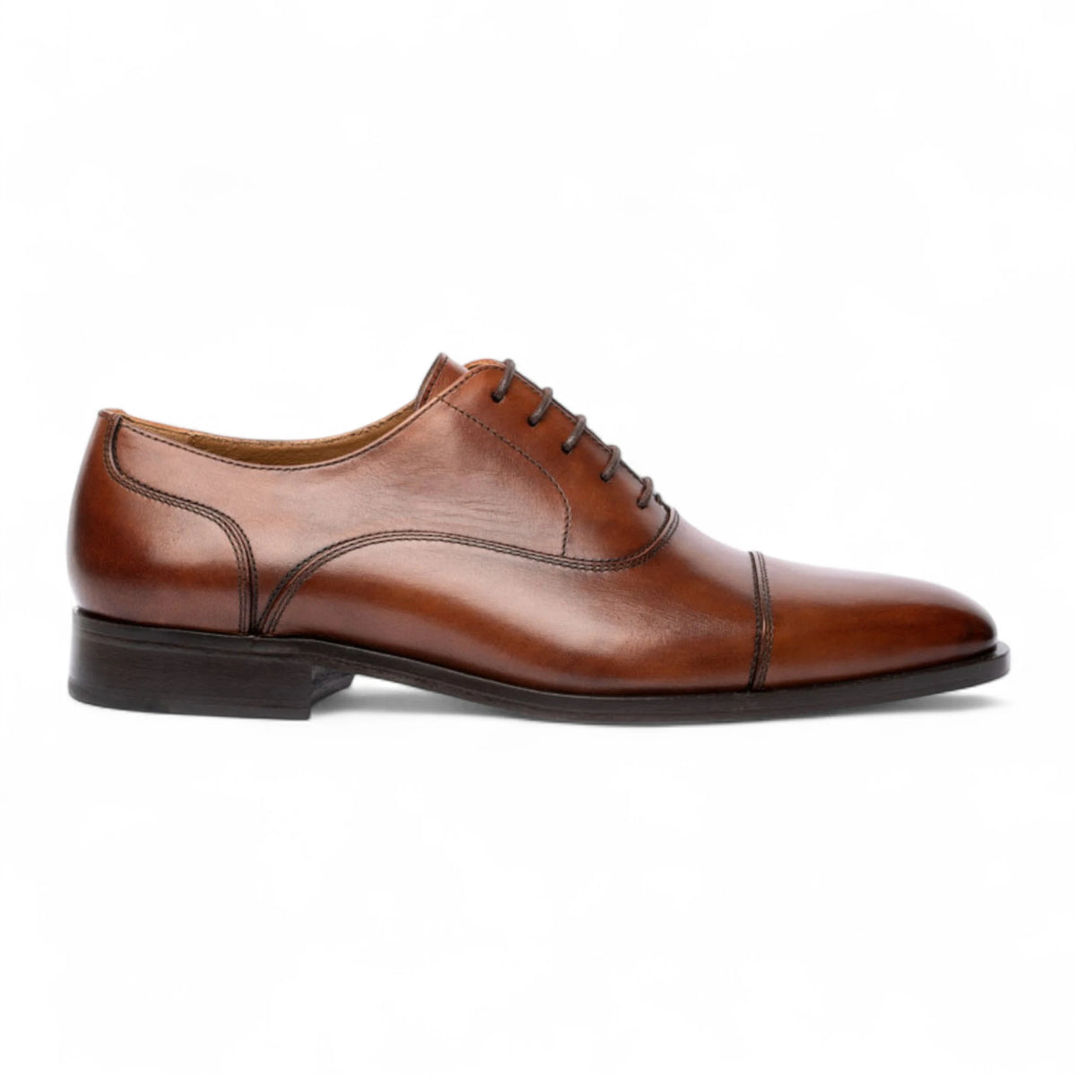 Braune, schlichte Derby-Schuhe für Herren aus Leder mit Kappe - Chapman & Moore - 1