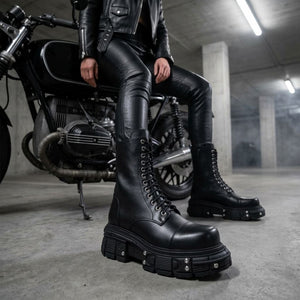 Stivali donna neri in pelle vegana con suola rialzata al polpaccio stile combat - TruClothing.com - 2