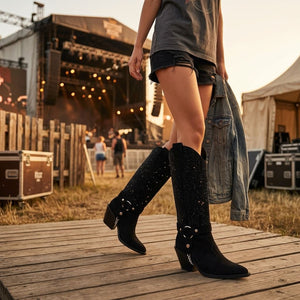 Schwarze kniehohe vegane Wildleder-Cowboystiefel im Westernstil mit Strass für Damen - TruClothing.com - 2