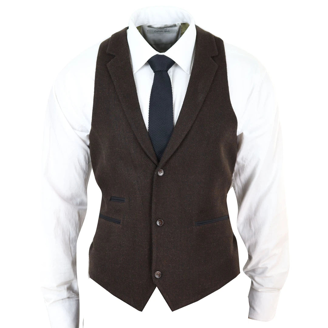 Walker and Hawkes - Men's Derby Tweed Alcott Waistcoat  Mens tweed  waistcoat, Tweed waistcoat, Mens clothing styles